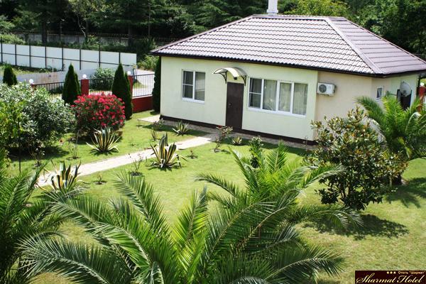 Hotel Sharmat Pitsunda Exterior foto